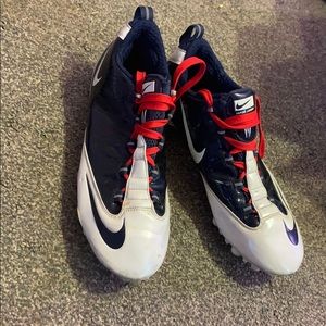 Nike Vapor Carbon Football Cleat (old skool)